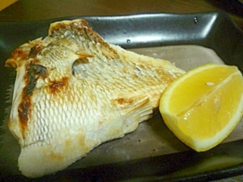 チヌ クロダイ の塩焼き レシピ 作り方 By ほぉみぃ 楽天レシピ チヌ クロダイ の塩焼き レシピ 作り方 By ほぉみぃ 楽天レシピ